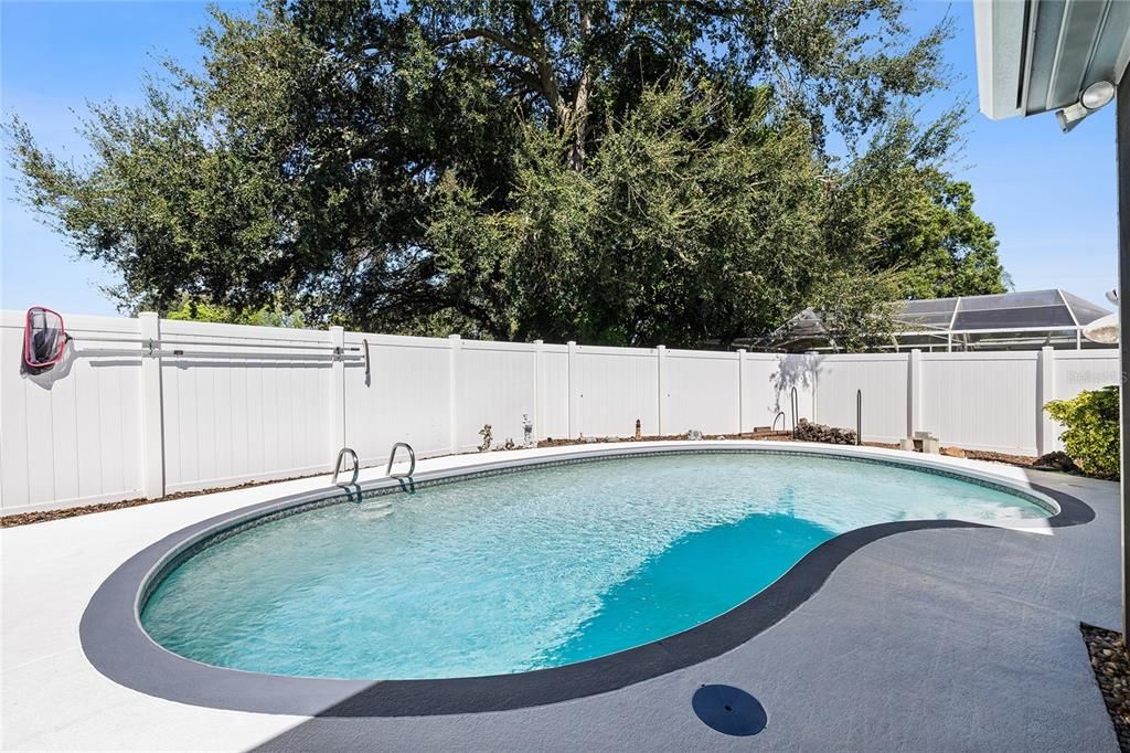 For Sale: $549,999 (3 beds, 2 baths, 2038 Square Feet)