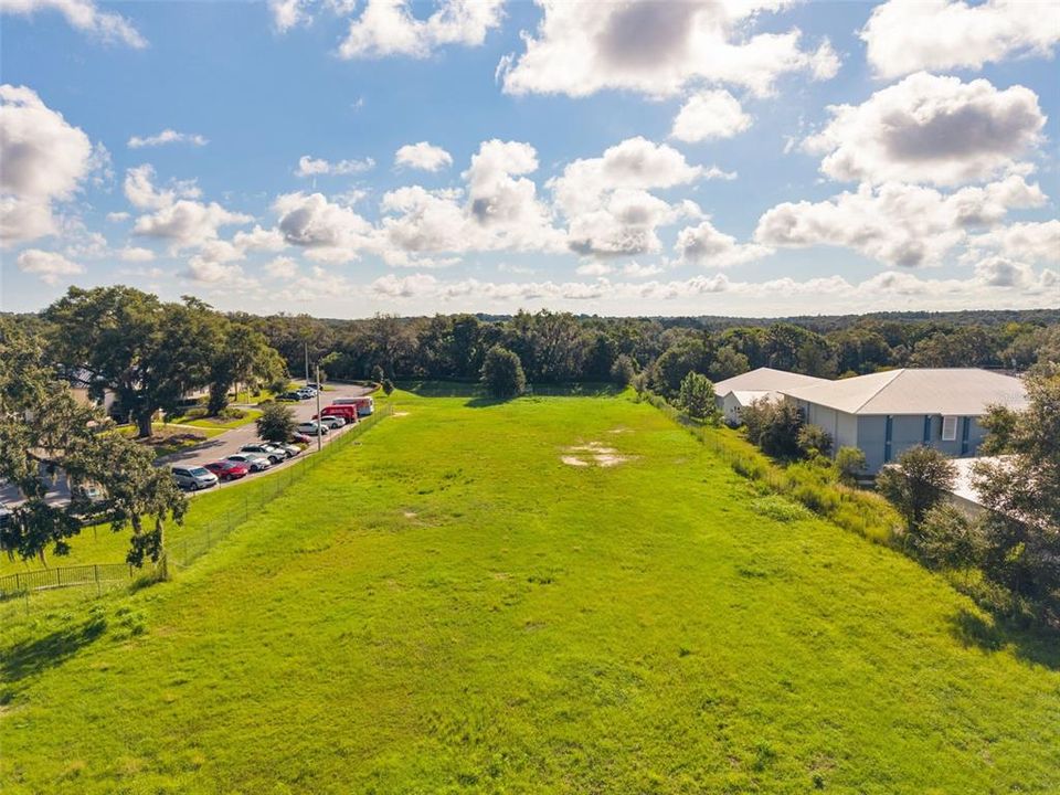 En Venta: $995,000 (2.02 acres)