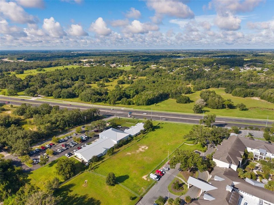 En Venta: $995,000 (2.02 acres)