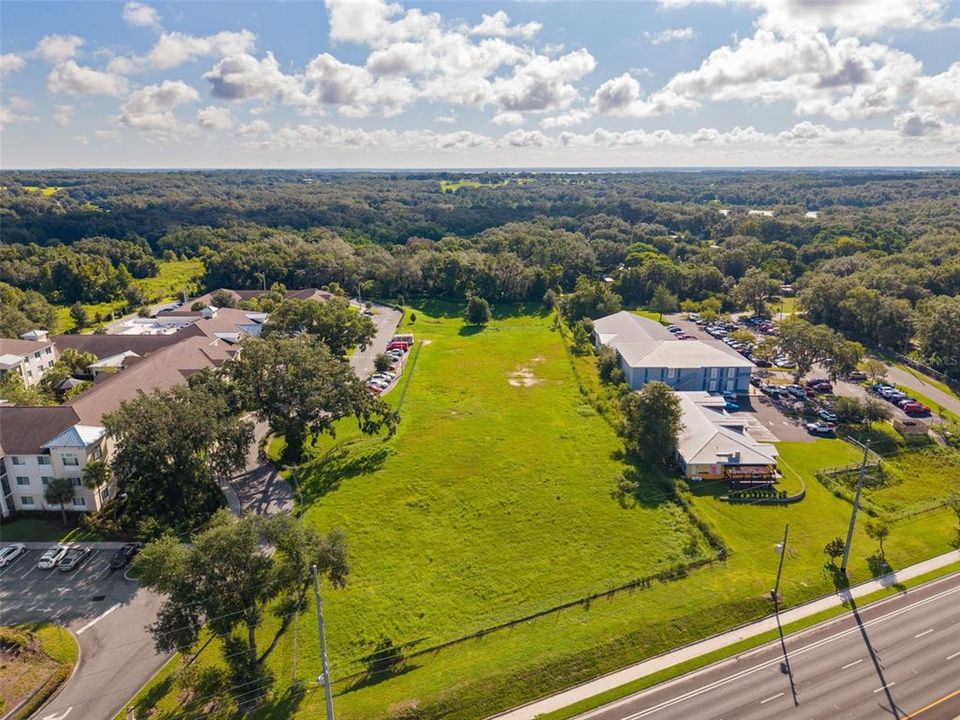 En Venta: $995,000 (2.02 acres)