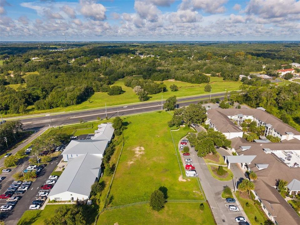 En Venta: $995,000 (2.02 acres)