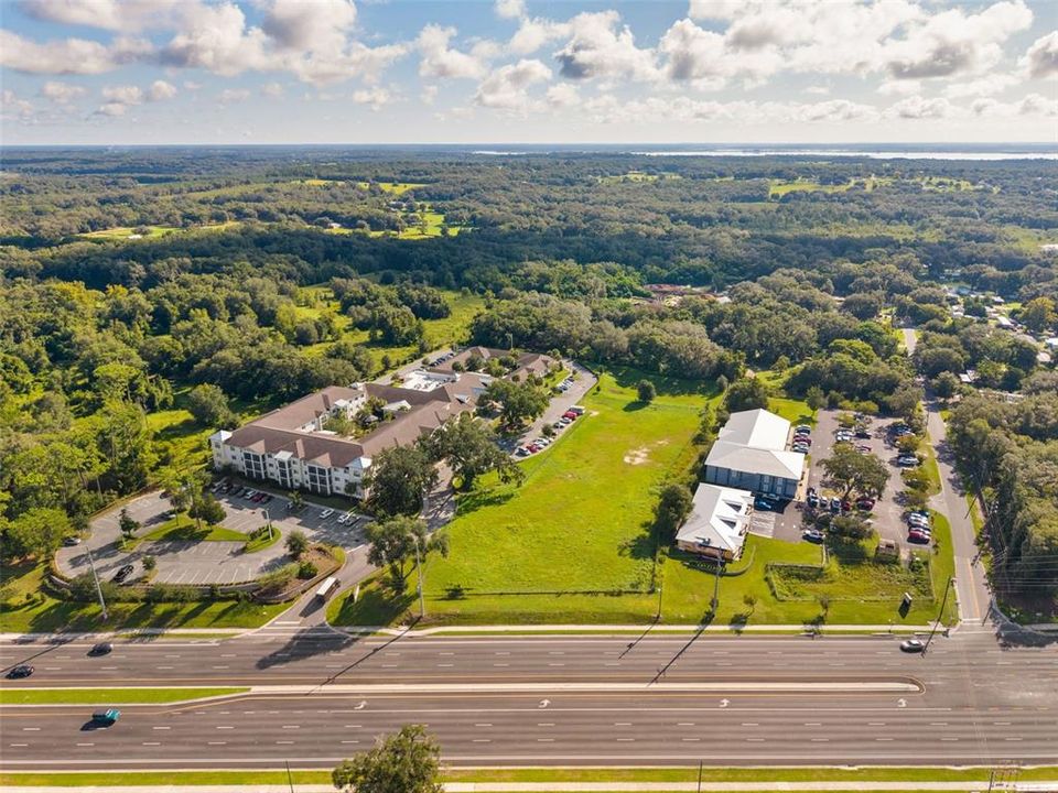 En Venta: $995,000 (2.02 acres)