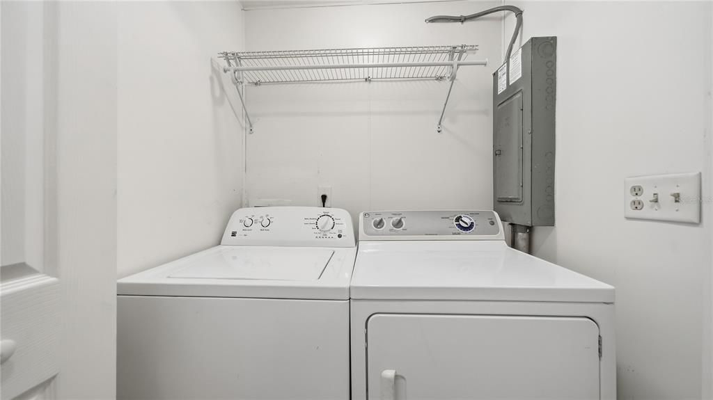 For Sale: $269,990 (3 beds, 1 baths, 1180 Square Feet)