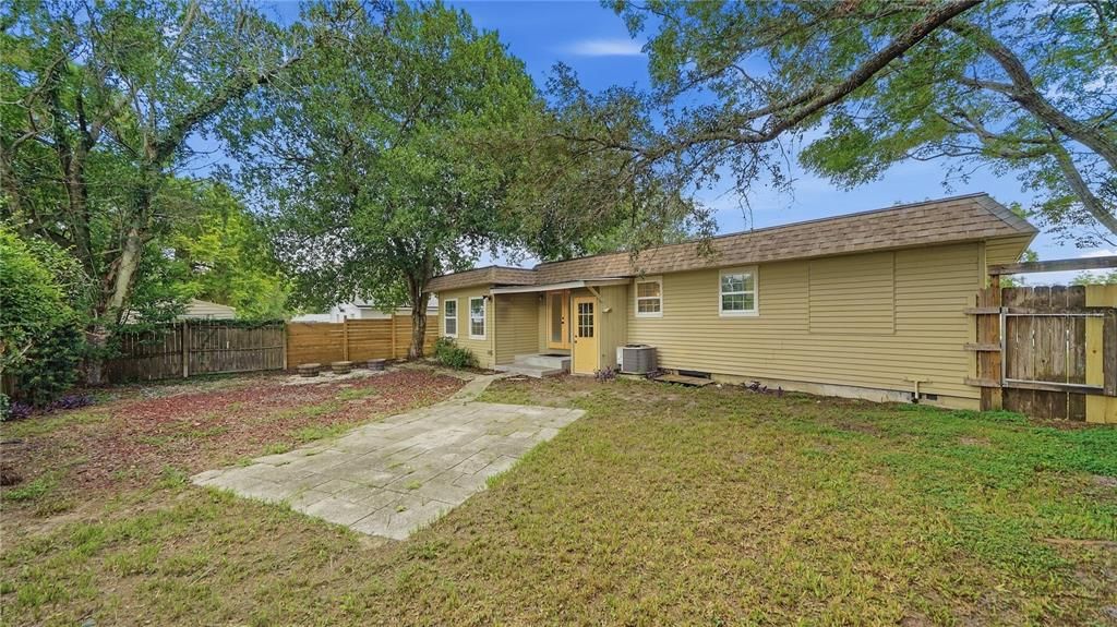 For Sale: $269,990 (3 beds, 1 baths, 1180 Square Feet)