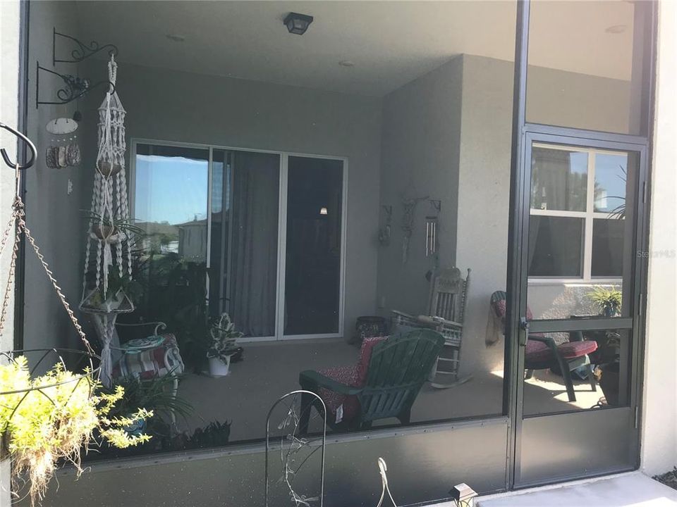 For Sale: $469,000 (2 beds, 2 baths, 2110 Square Feet)