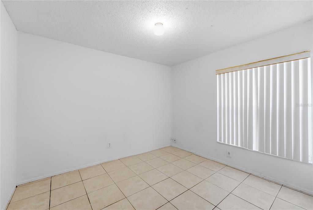 En Venta: $334,900 (3 camas, 2 baños, 1228 Pies cuadrados)