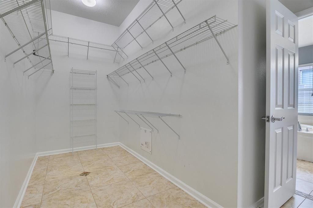 En Renta: $3,800 (4 camas, 3 baños, 2729 Pies cuadrados)