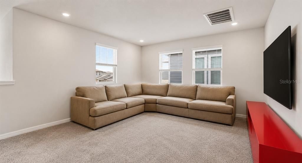 En Venta: $484,900 (4 camas, 3 baños, 2634 Pies cuadrados)