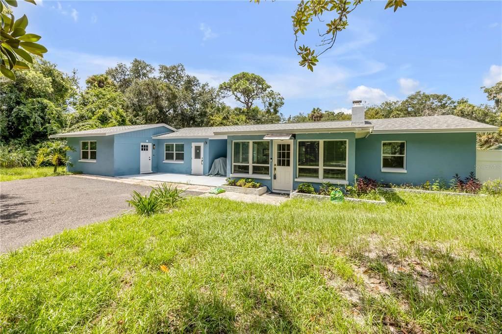 En Venta: $474,900 (3 camas, 3 baños, 1686 Pies cuadrados)