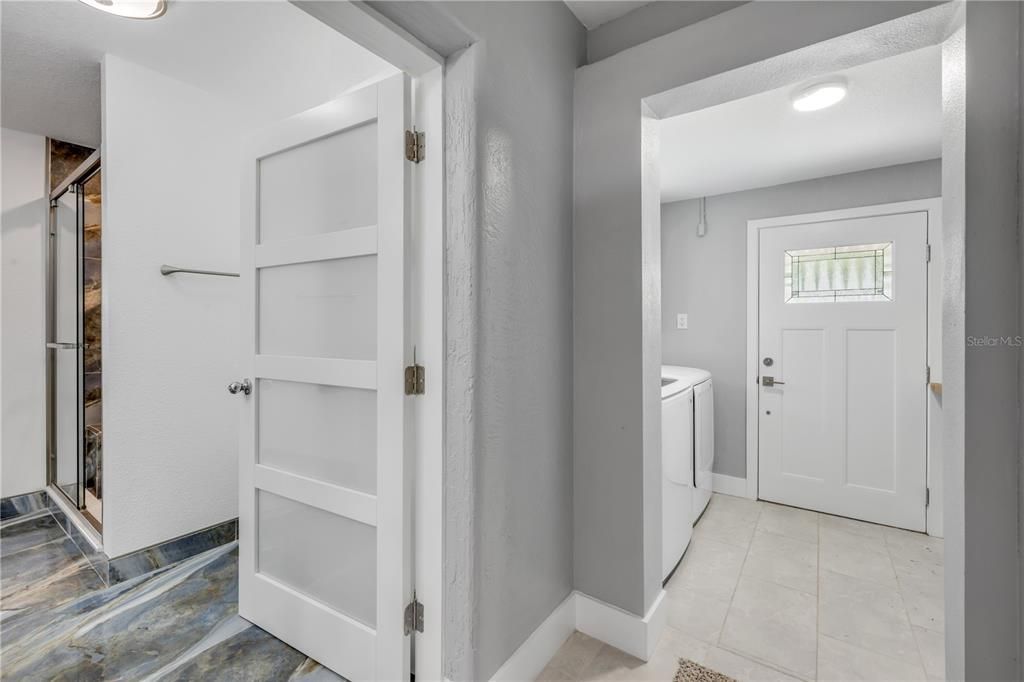 En Venta: $474,900 (3 camas, 3 baños, 1686 Pies cuadrados)