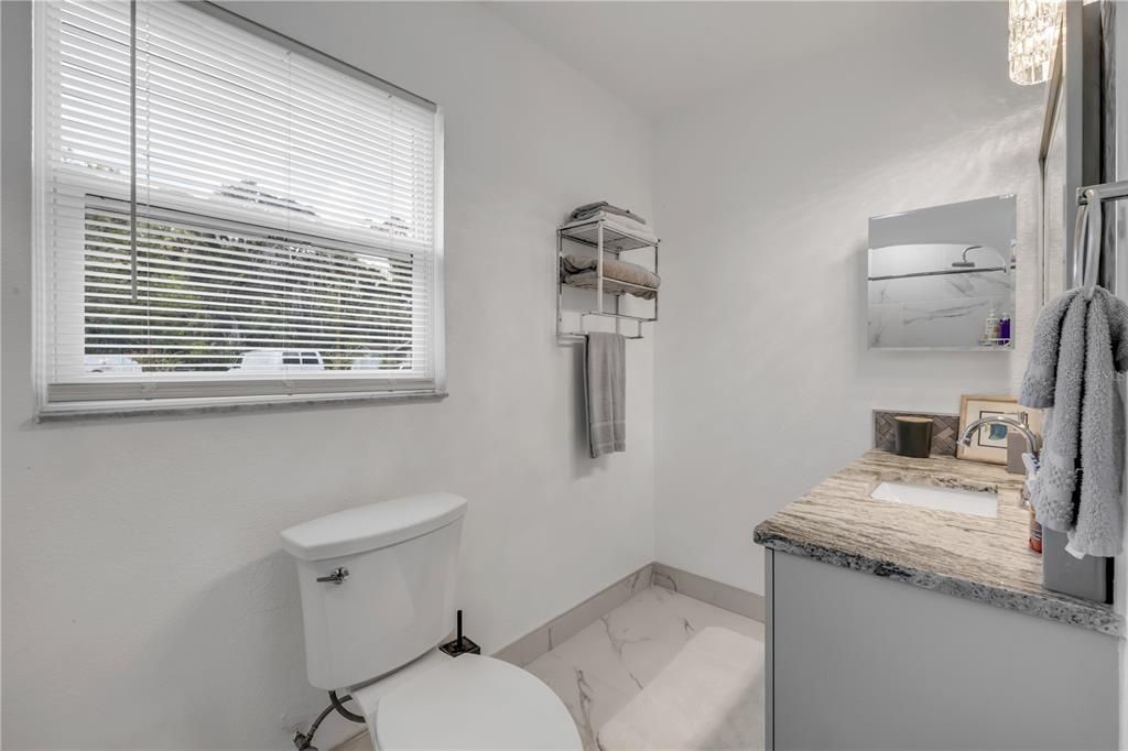 En Venta: $474,900 (3 camas, 3 baños, 1686 Pies cuadrados)