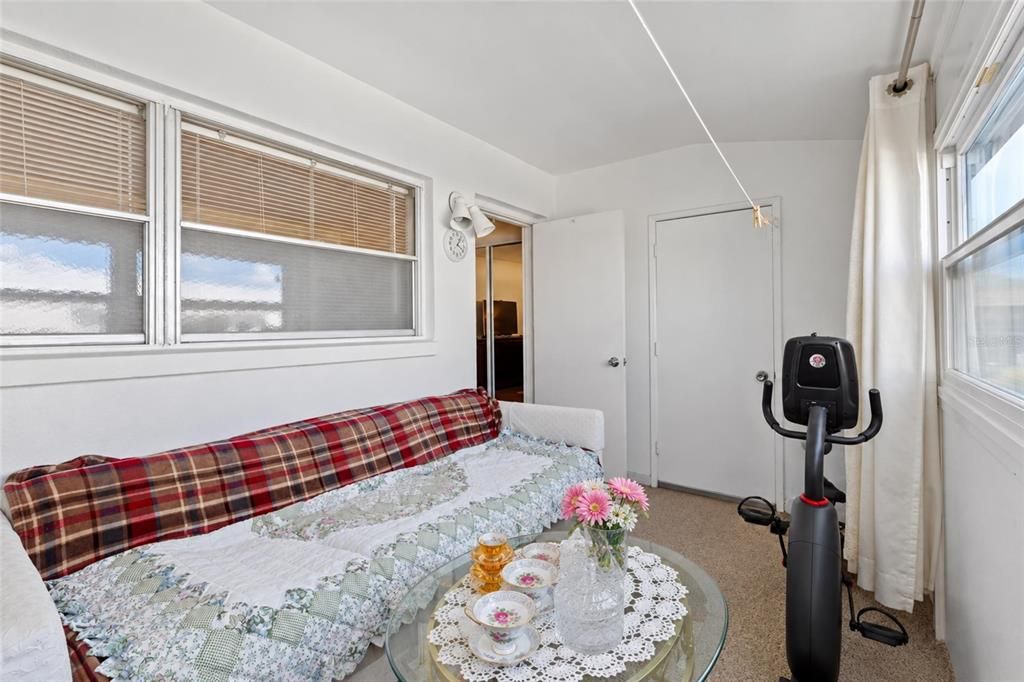 На продажу: $89,999 (1 спален, 1 ванн, 585 Квадратных фут)