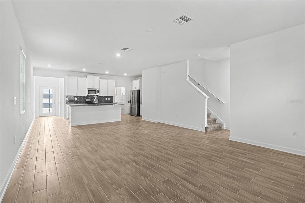 En Renta: $2,450 (3 camas, 2 baños, 1792 Pies cuadrados)