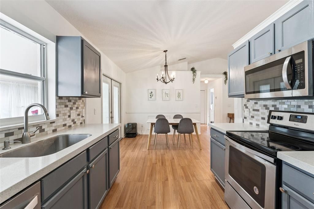 En Venta: $368,000 (3 camas, 2 baños, 1192 Pies cuadrados)