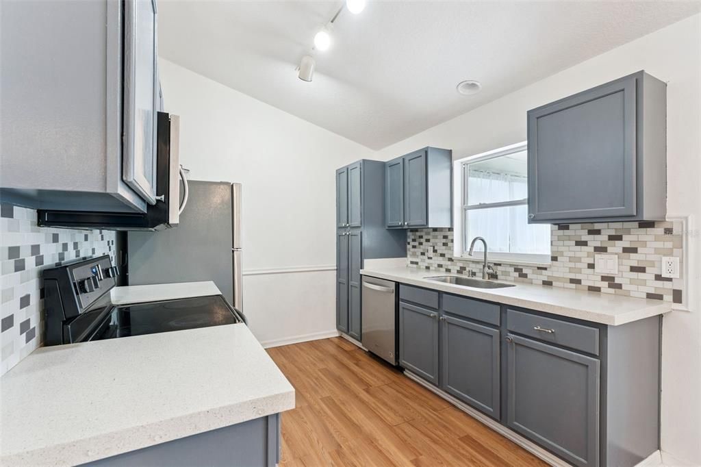 En Venta: $368,000 (3 camas, 2 baños, 1192 Pies cuadrados)