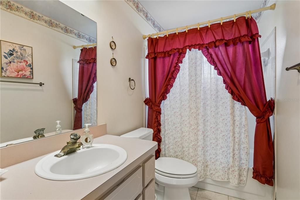 En Venta: $205,000 (3 camas, 2 baños, 1314 Pies cuadrados)