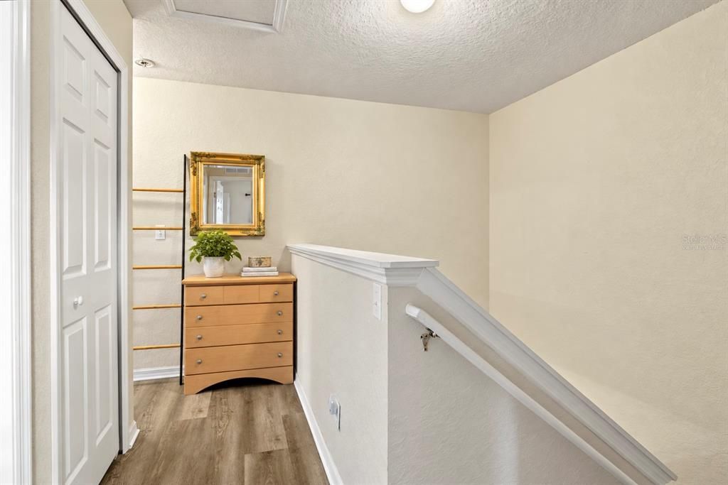 En Venta: $304,900 (3 camas, 2 baños, 1435 Pies cuadrados)