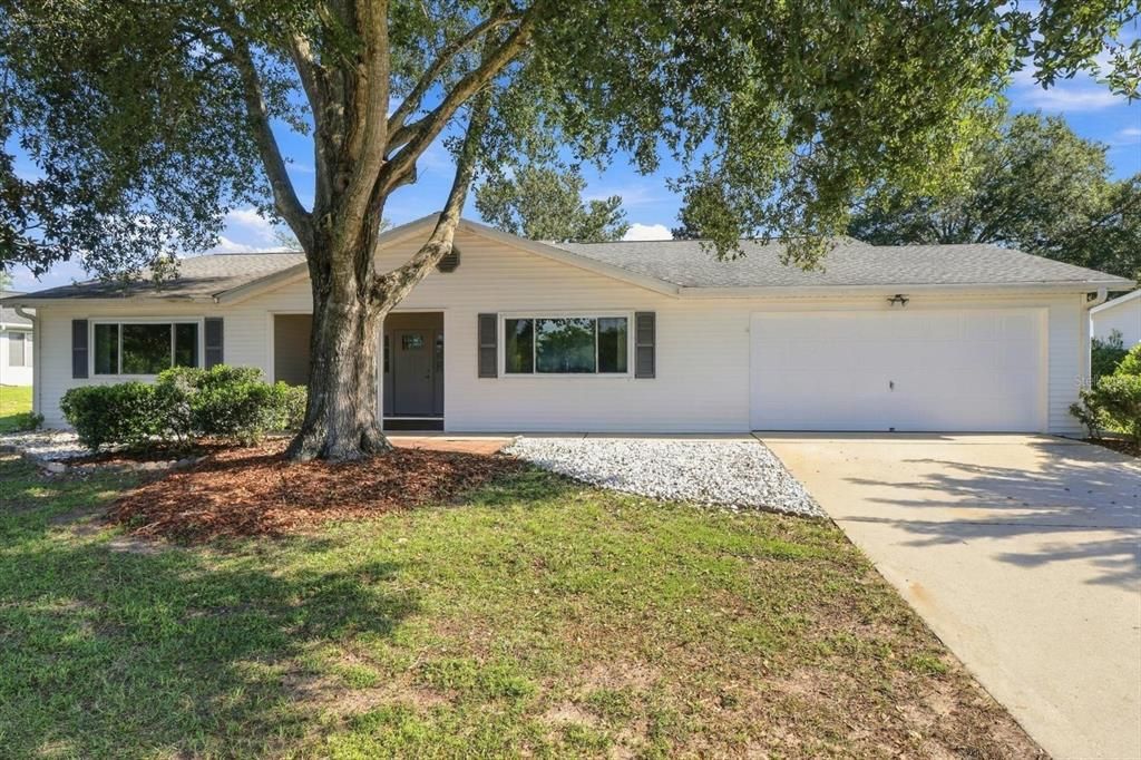 For Sale: $242,900 (3 beds, 2 baths, 1617 Square Feet)