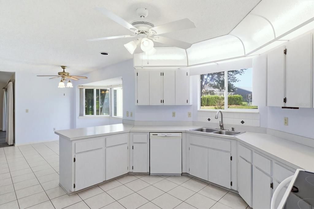 For Sale: $242,900 (3 beds, 2 baths, 1617 Square Feet)