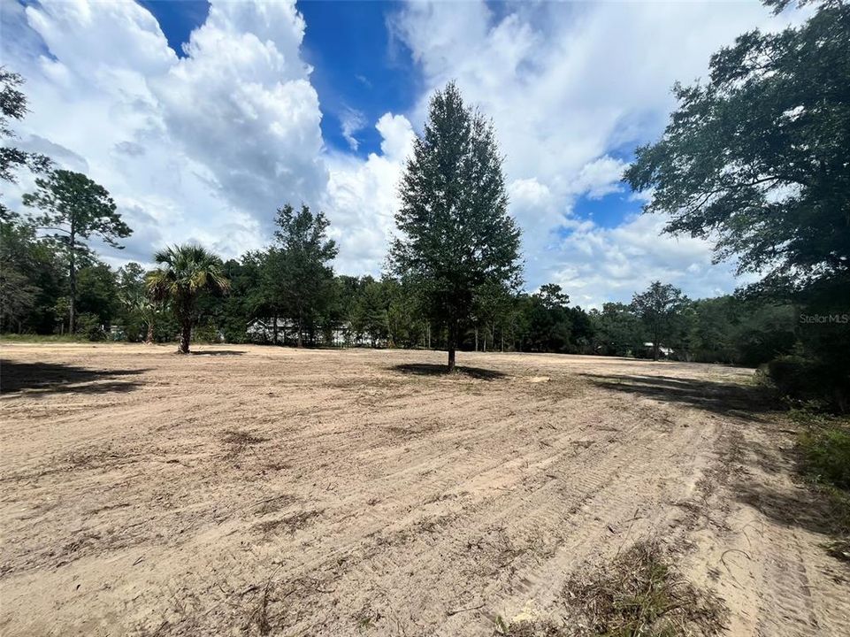En Venta: $36,000 (1.25 acres)