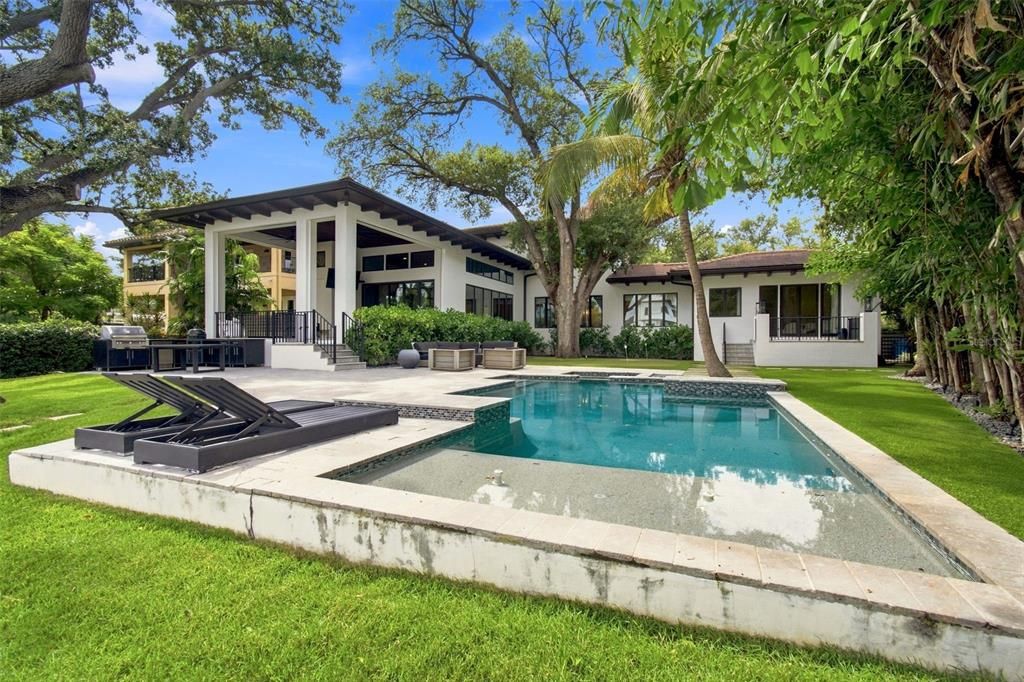 For Sale: $5,850,000 (4 beds, 3 baths, 4406 Square Feet)