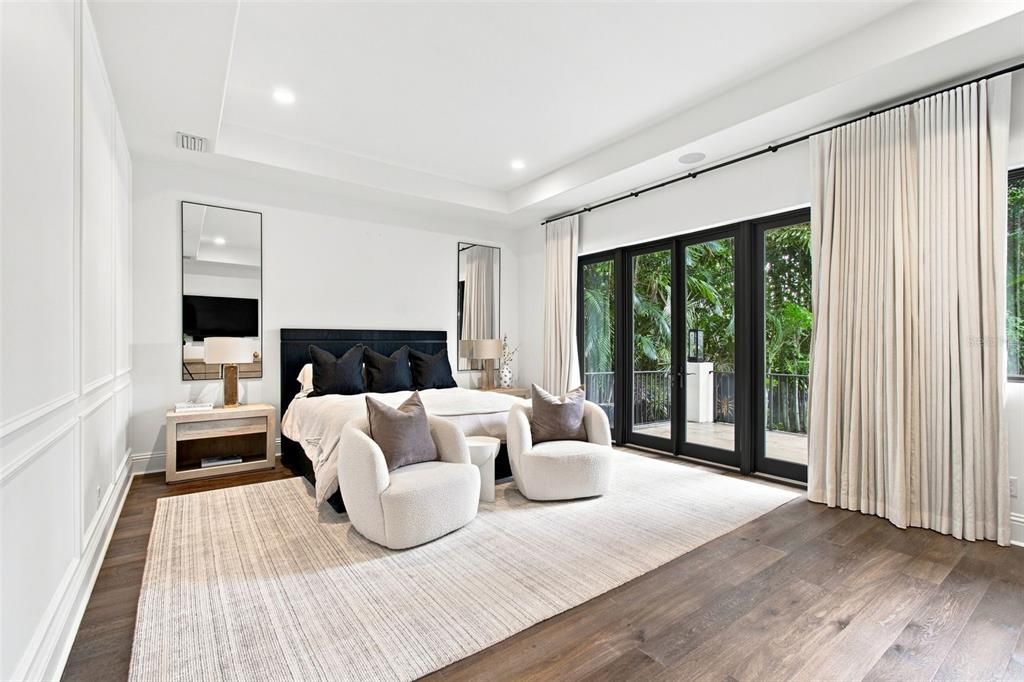 For Sale: $5,850,000 (4 beds, 3 baths, 4406 Square Feet)