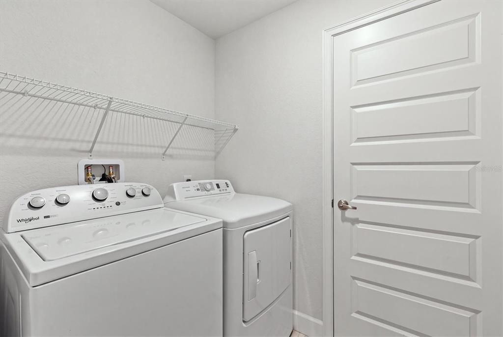 For Sale: $499,900 (4 beds, 2 baths, 2339 Square Feet)