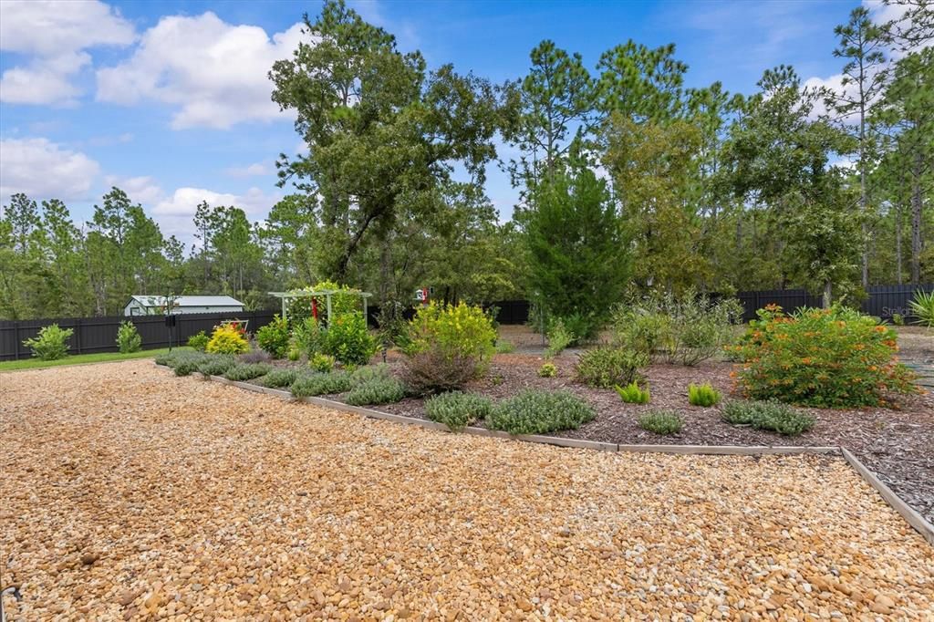 For Sale: $499,900 (4 beds, 2 baths, 2339 Square Feet)