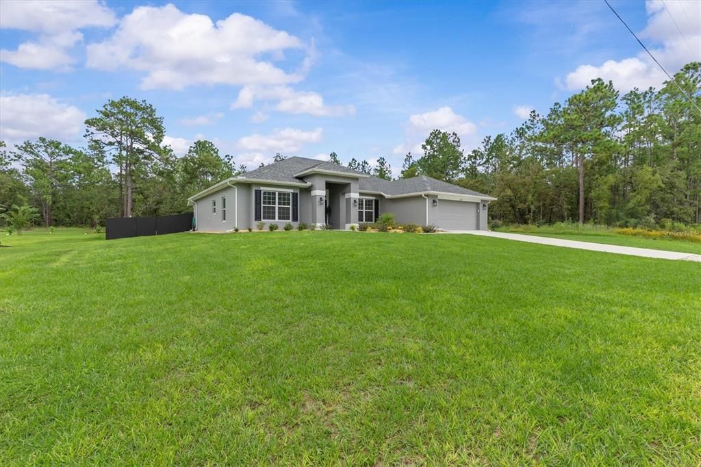 For Sale: $499,900 (4 beds, 2 baths, 2339 Square Feet)