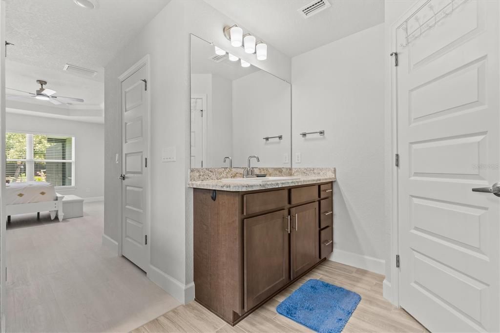 For Sale: $499,900 (4 beds, 2 baths, 2339 Square Feet)
