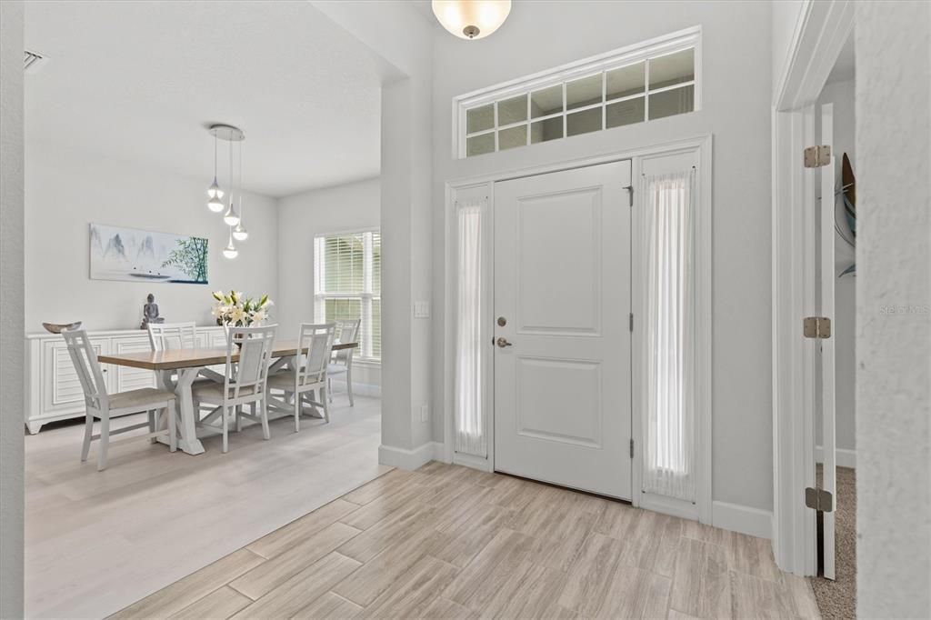 For Sale: $499,900 (4 beds, 2 baths, 2339 Square Feet)