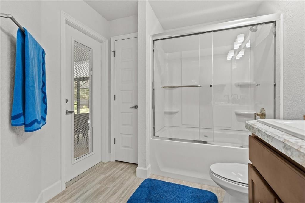 For Sale: $499,900 (4 beds, 2 baths, 2339 Square Feet)