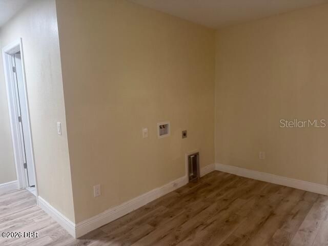 For Sale: $399,900 (6 beds, 3 baths, 2642 Square Feet)