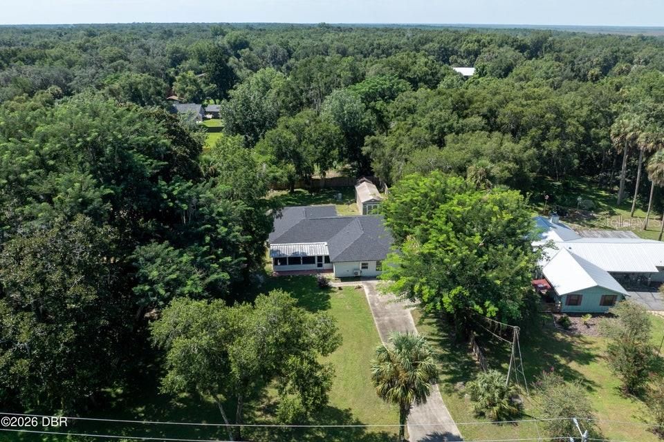 For Sale: $399,900 (6 beds, 3 baths, 2642 Square Feet)
