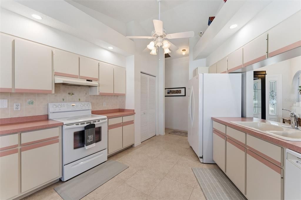 En Venta: $329,900 (3 camas, 2 baños, 1462 Pies cuadrados)