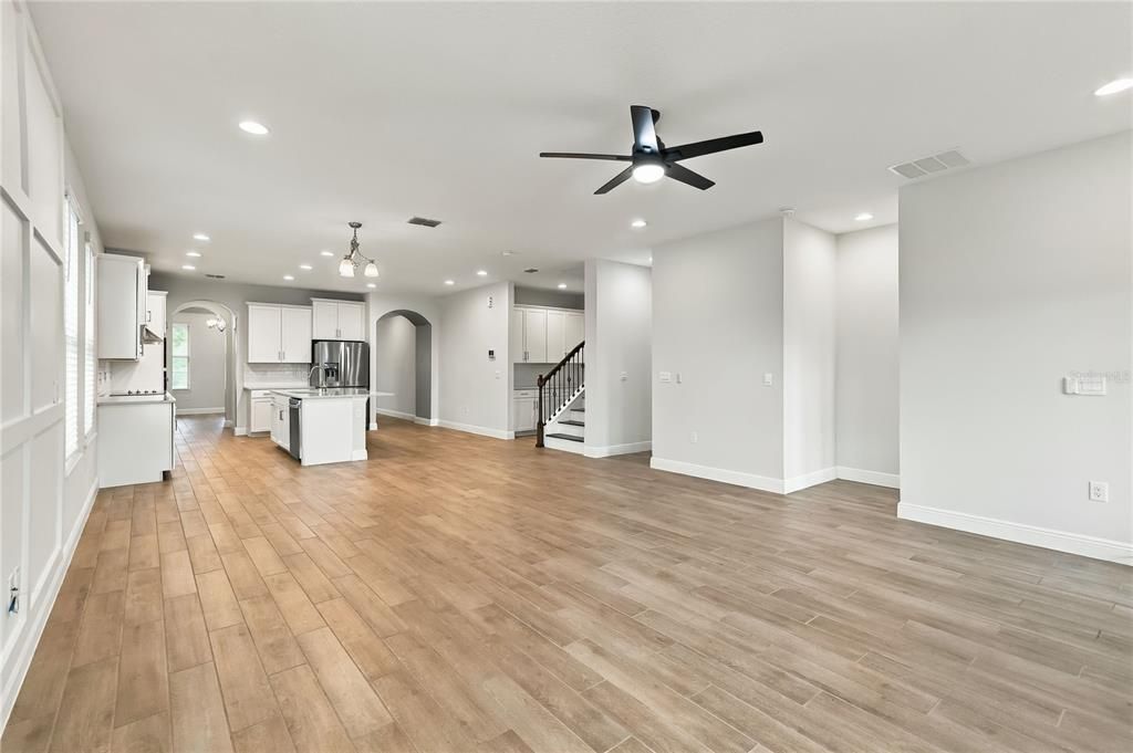 For Sale: $799,000 (4 beds, 3 baths, 3327 Square Feet)