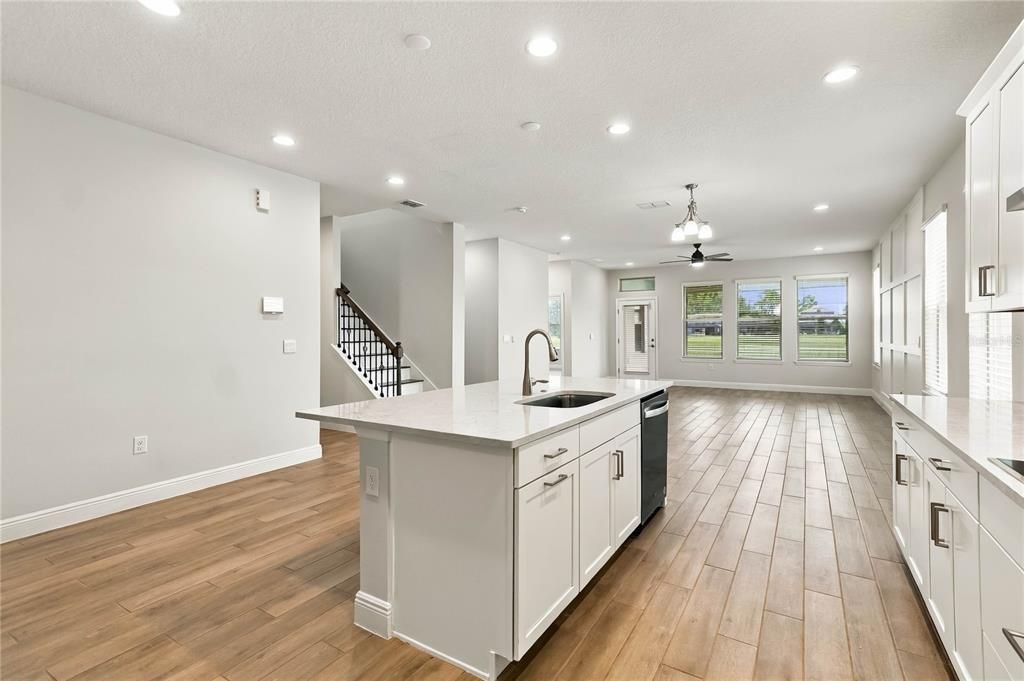 For Sale: $799,000 (4 beds, 3 baths, 3327 Square Feet)