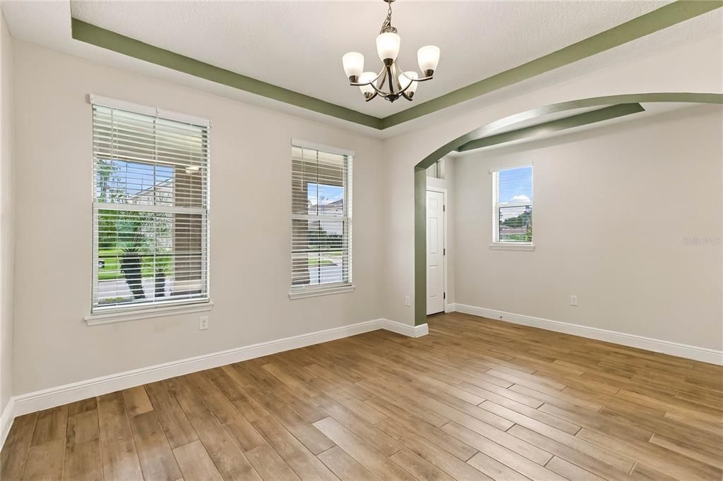 For Sale: $799,000 (4 beds, 3 baths, 3327 Square Feet)