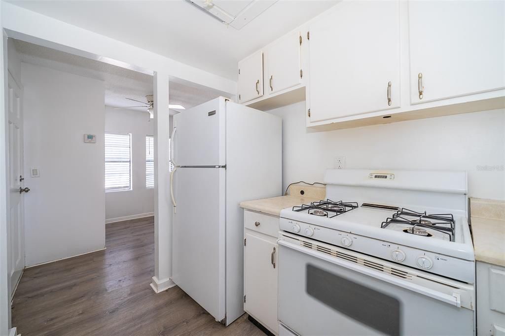 For Sale: $530,000 (3 beds, 0 baths, 1416 Square Feet)