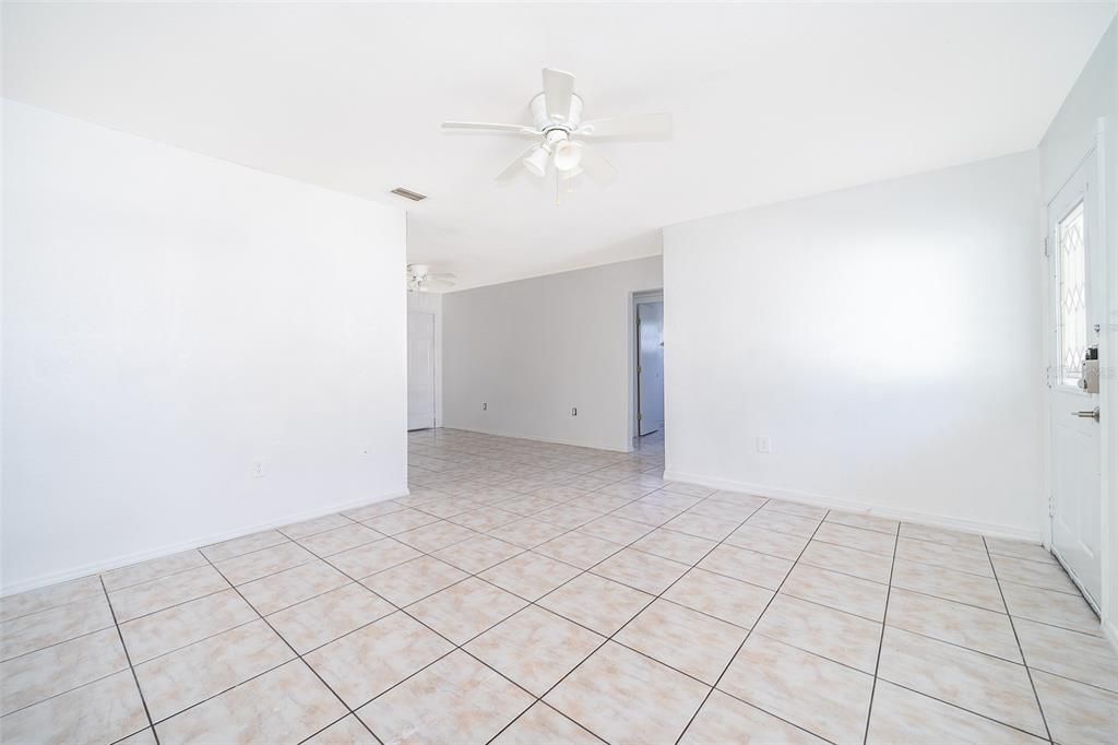 For Sale: $530,000 (3 beds, 0 baths, 1416 Square Feet)