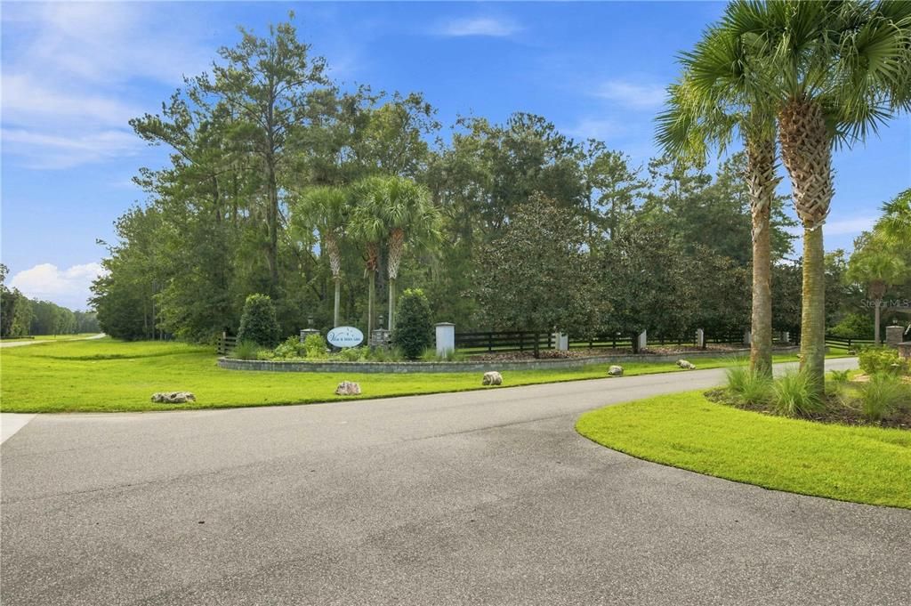 En Venta: $145,000 (1.95 acres)