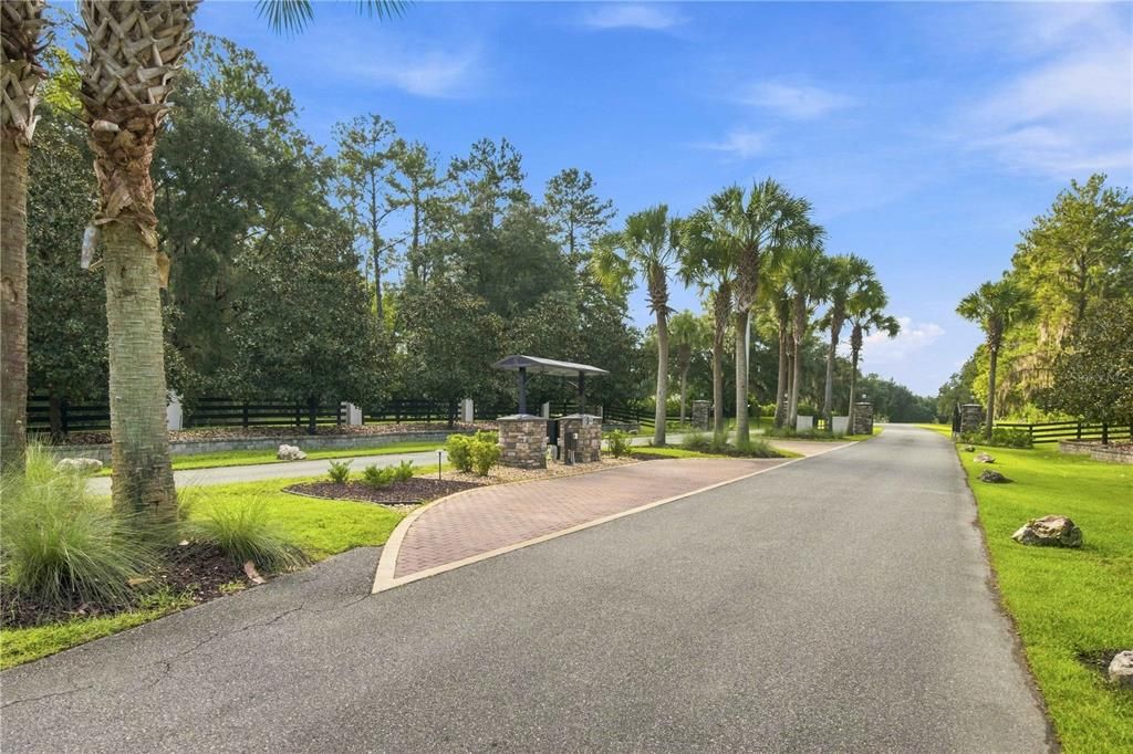 En Venta: $145,000 (1.95 acres)