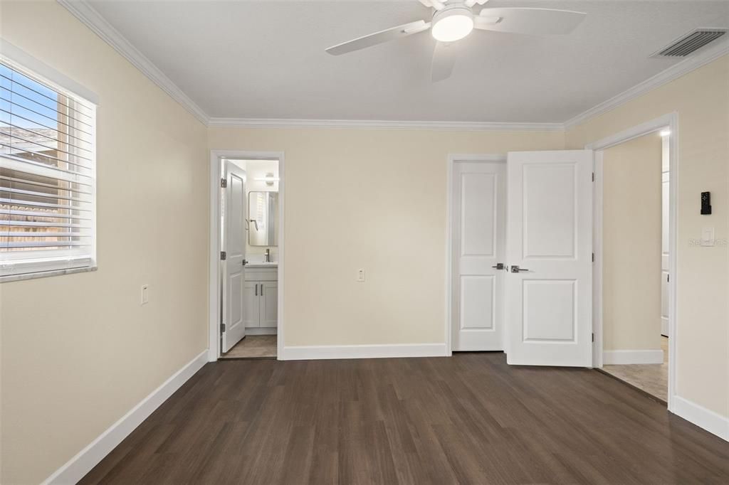 For Rent: $3,600 (3 beds, 2 baths, 1500 Square Feet)