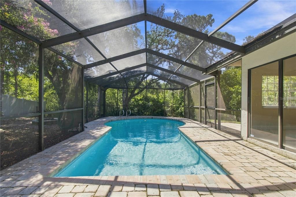 For Sale: $575,000 (4 beds, 2 baths, 1917 Square Feet)
