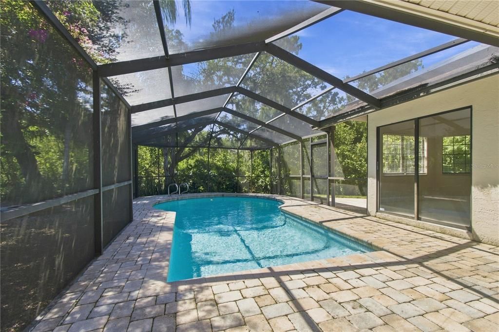 For Sale: $575,000 (4 beds, 2 baths, 1917 Square Feet)