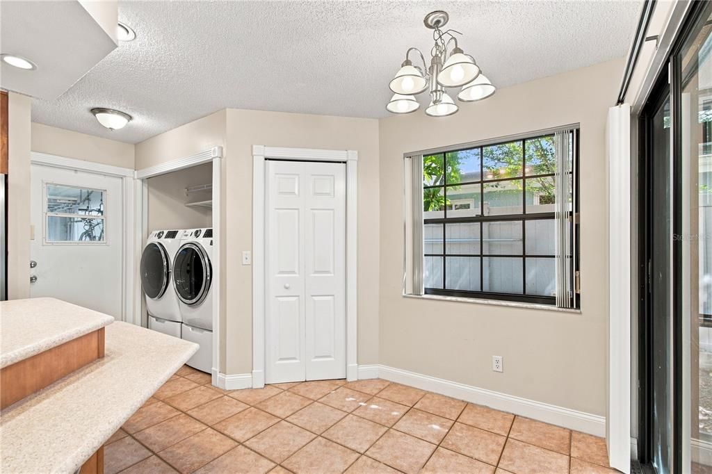 For Sale: $575,000 (4 beds, 2 baths, 1917 Square Feet)