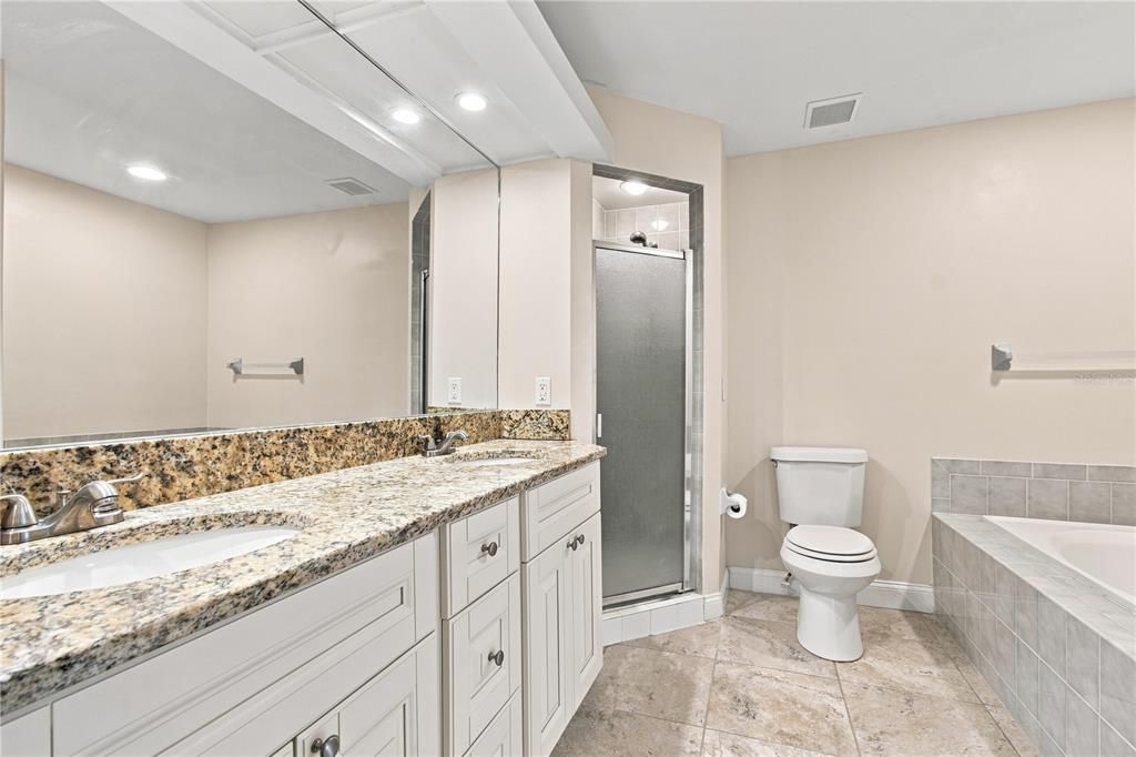 For Sale: $575,000 (4 beds, 2 baths, 1917 Square Feet)