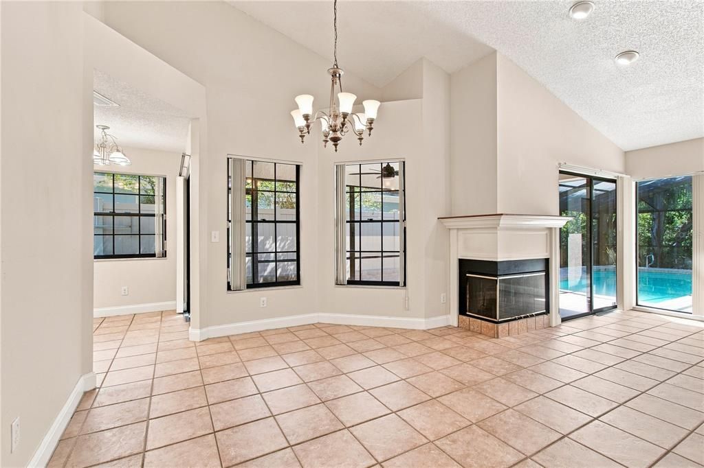 For Sale: $575,000 (4 beds, 2 baths, 1917 Square Feet)