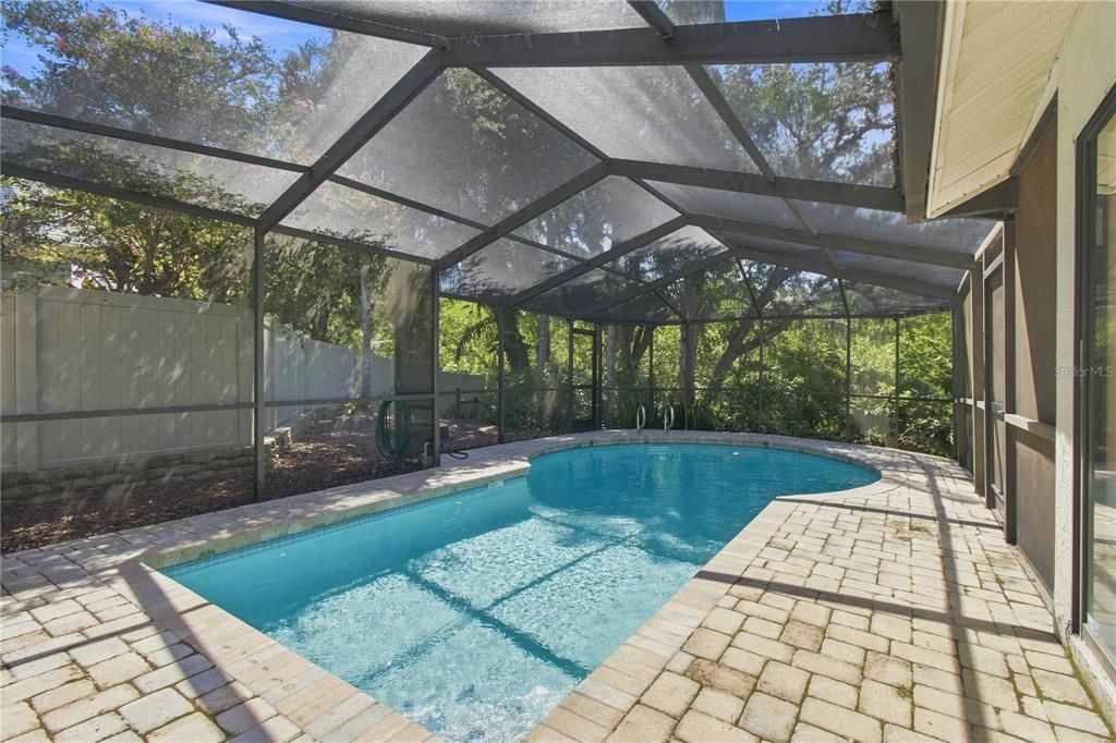 For Sale: $575,000 (4 beds, 2 baths, 1917 Square Feet)
