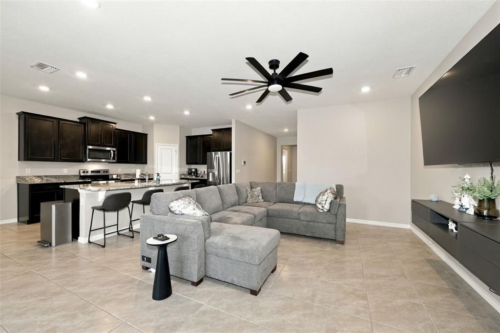 For Sale: $399,000 (4 beds, 2 baths, 2035 Square Feet)